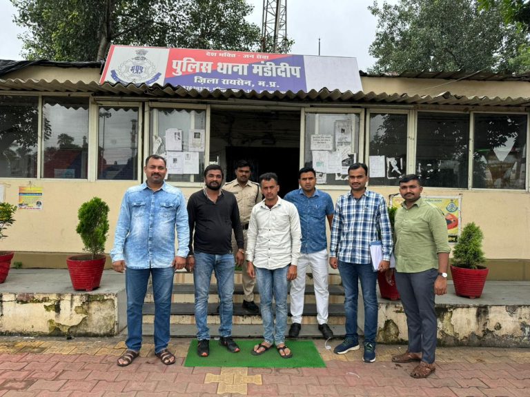 चेन स्नेचिंग का फरार आरोपी मध्य प्रदेश से गिरफ्तार…मुंबई समेत नई मुंबई पुलिस को आरोपी की छह मामलों में थी तलाश