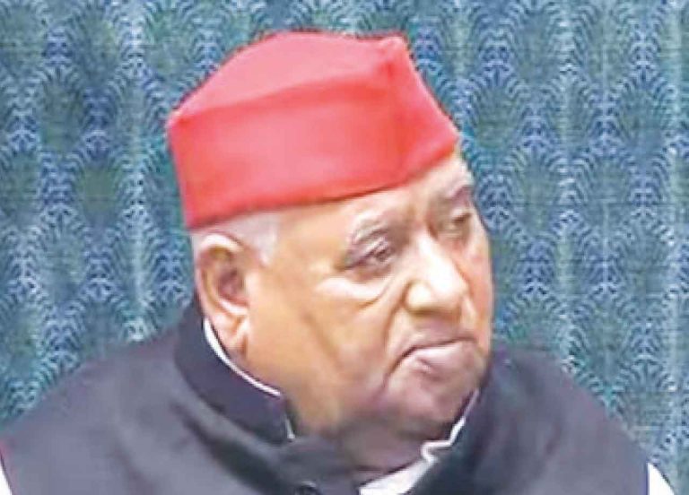 मुस्लिम-यादव से कौन-सी दुश्मनी? … गैंगरेप के आरोपी की बेकरी पर चला बुलडोजर … भड़के सपा सांसद अवधेश प्रसाद