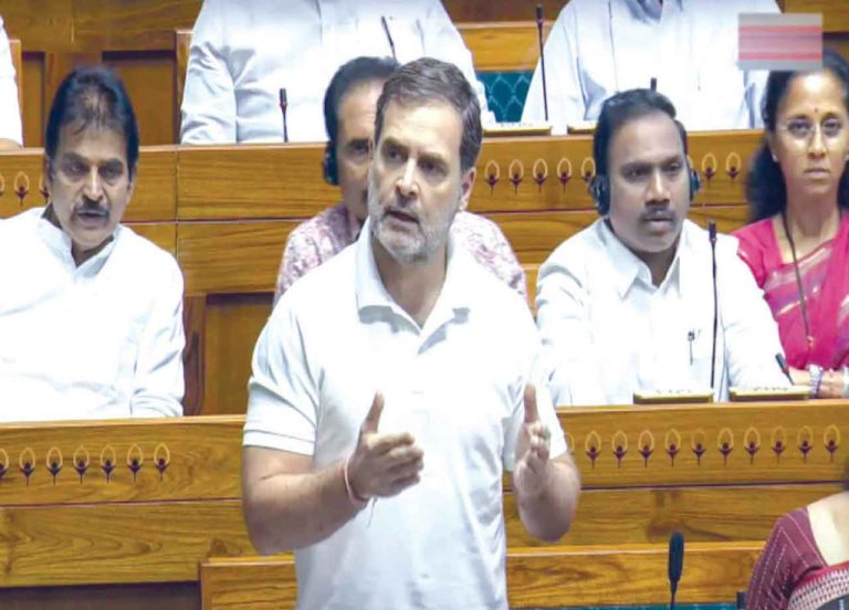 राहुल गांधी का बड़ा आरोप :  मेरे खिलाफ रेड की प्लानिंग! …‘अंदरूनी लोगों’ ने दी जानकारी