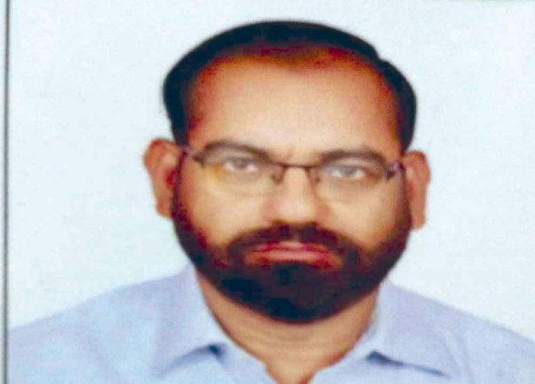 समाज के सिपाही : गरीबों की सेवा को समझते हैं अपना कर्तव्य
