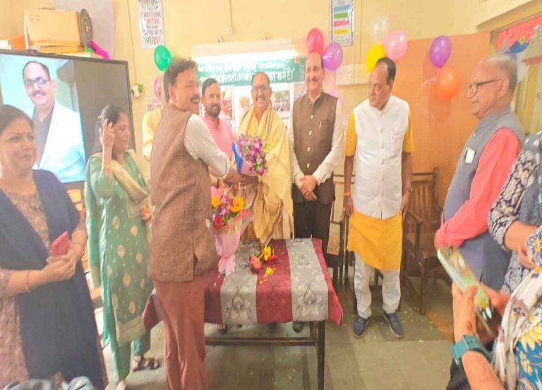 उपेंद्र राय का सेवा संपूर्ति सम्मान समारोह संपन्न