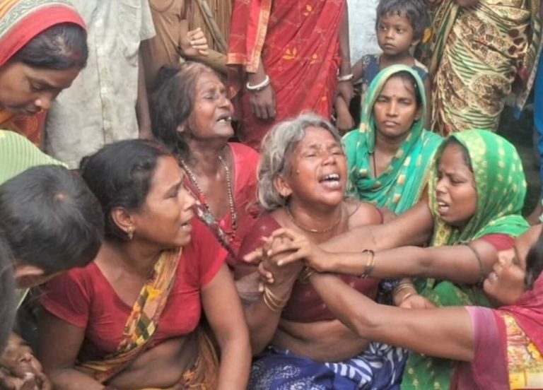 बेगूसराय में एक ही परिवार के ४ लोगों को धारदार हथियार से काटा…३ की मौत