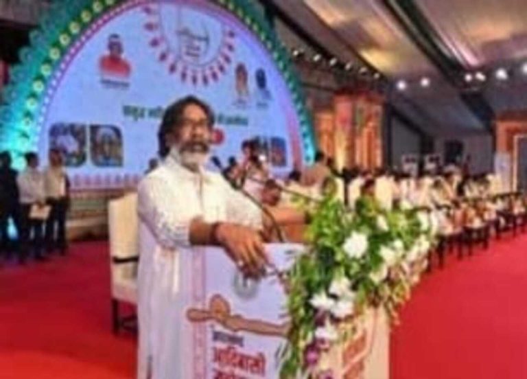 सभ्यता व संस्कृति संजोने का बेहतर प्रयास करें-हेमंत सोरेन