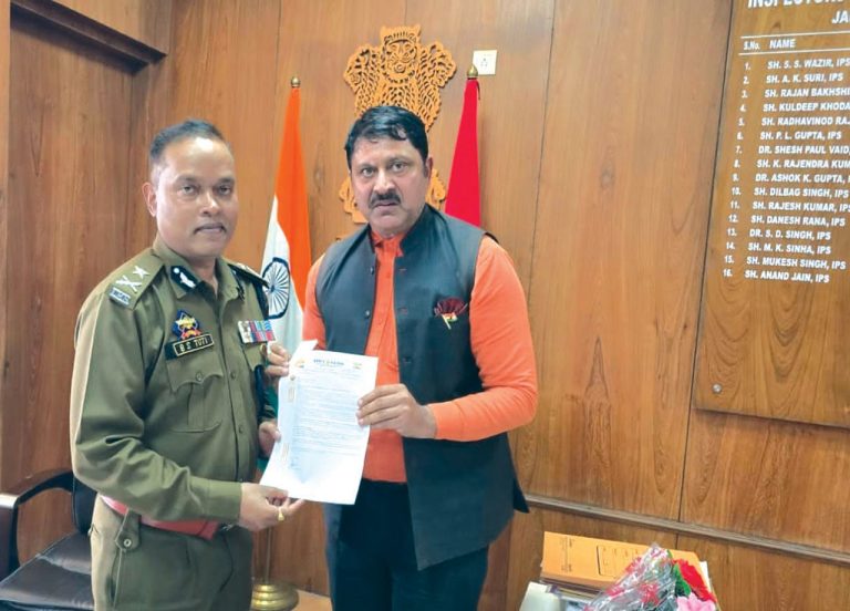 शिवसेना ने आईजीपी को सौंपा ज्ञापन…बढ़ती आपराधिक घटनाओं पर जताई चिंता!