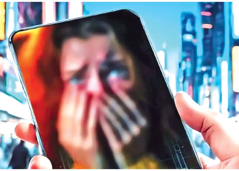 ब्लैकमेलिंग के जाल में मुंबई की बच्चियां!..पहले डराकर बनाते हैं अश्लील वीडियो, फिर करते हैं रेप…शहर में कई घटनाएं आईं सामने
