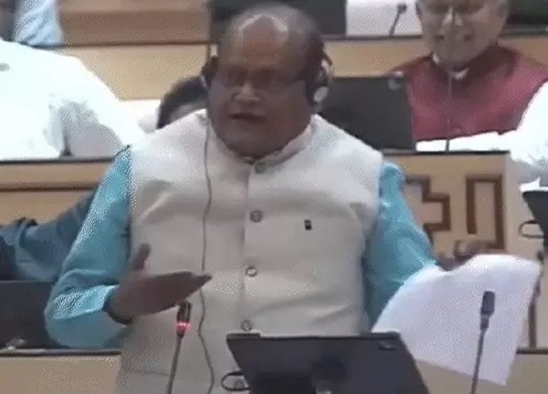 बीजेपी विधायक ने अपनी ही सरकार को घेरा