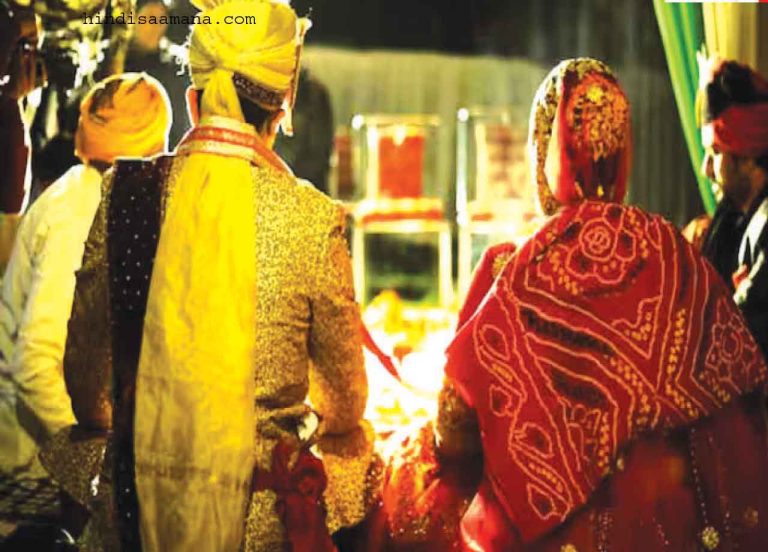 स्कॉटलैंड का अजीब रिवाज …नवविवाहित के चेहरे पर कालिख पोत घुमाते हैं लोग