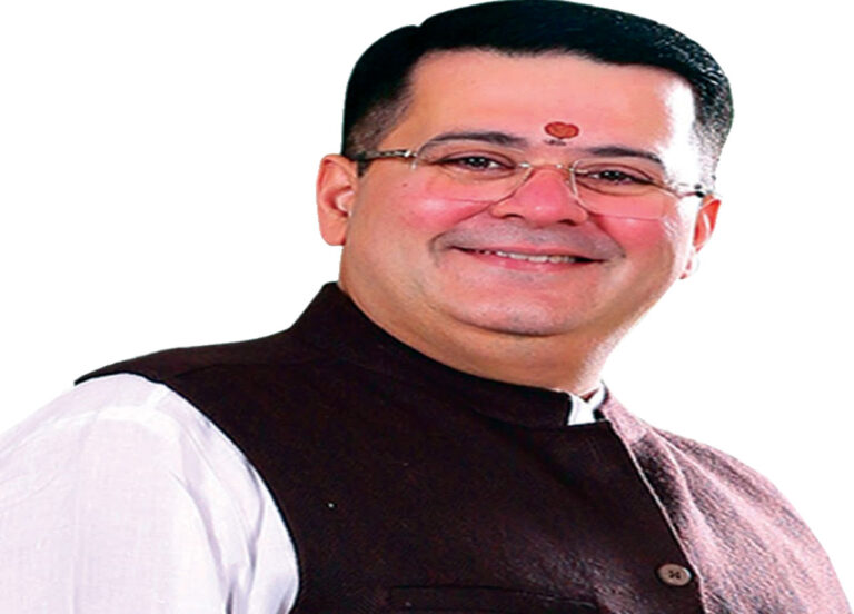 हिम्मत है तो सिंचाई घोटाले की फाइल सामने लाएं!.. दादा गुट के नेता आनंद परांजपे ने दी शिंदे गुट को चुनौती