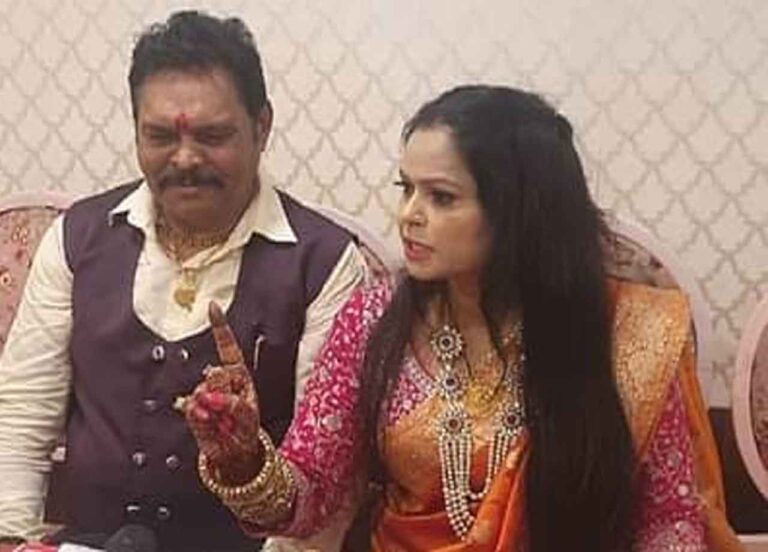 मिशन सिंदूर के आगे भाजपा नेता हुआ धड़ाम!…पूर्व विधायक ने उर्मिला को पत्नी के रूप में स्वीकारा